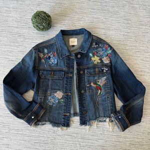 Hidden Jeans Hummingbird & Floral Embroidered Distressed Raw Hem Denim Jacket Me